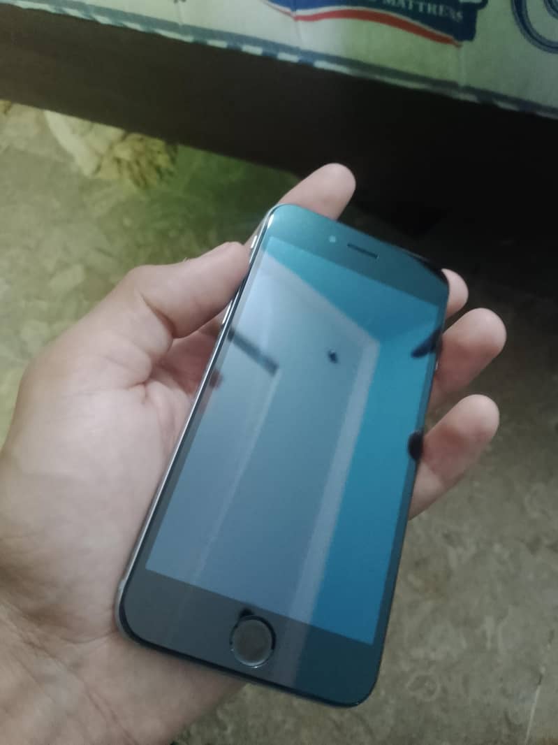 Apple iPhone 6 0