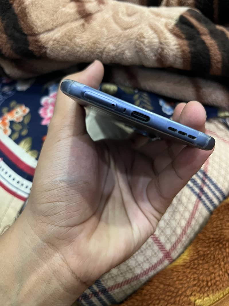 Tecno spark 40 pro plus 4