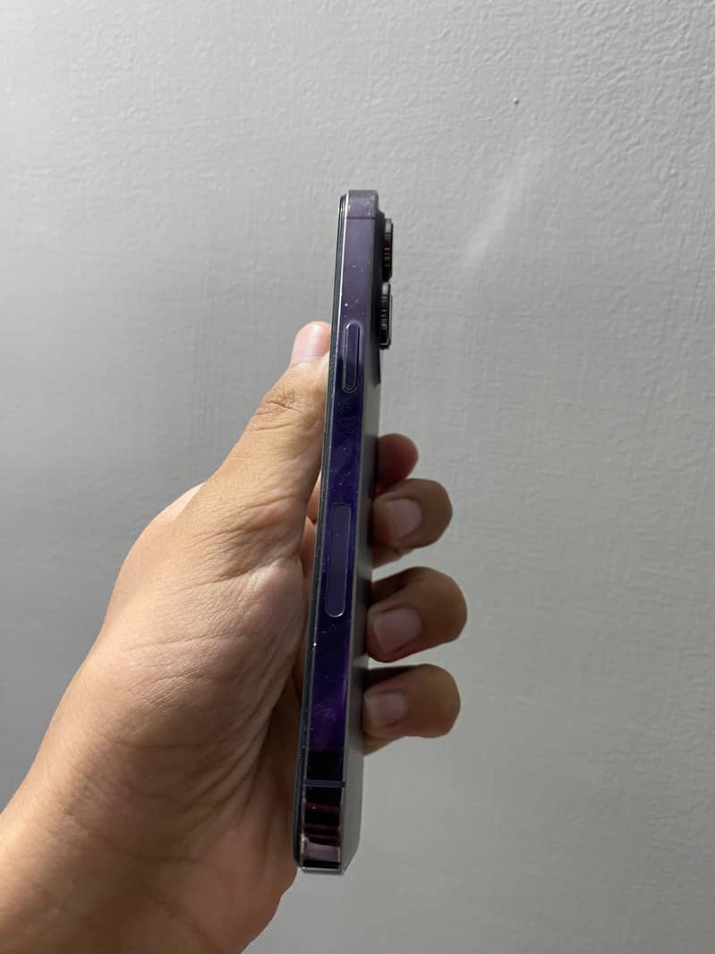 Apple iPhone 14 Pro Max 4