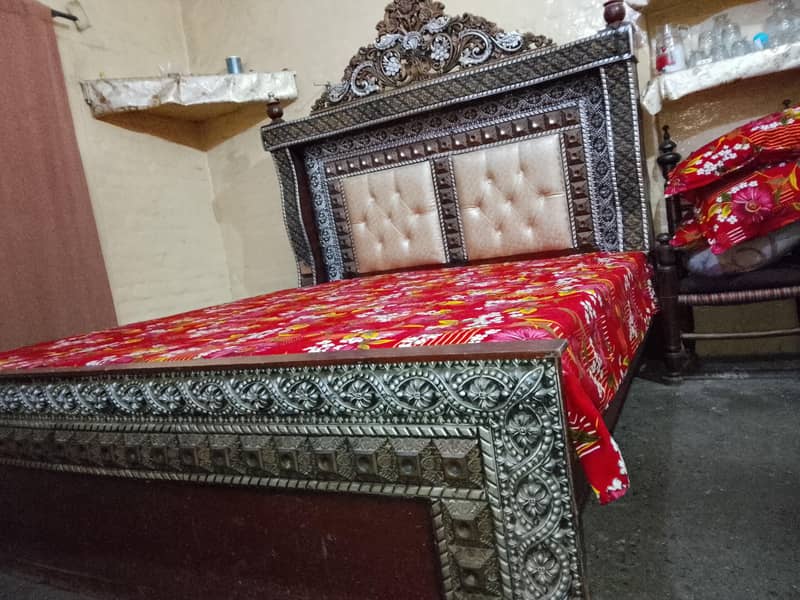 bed and dressing 3