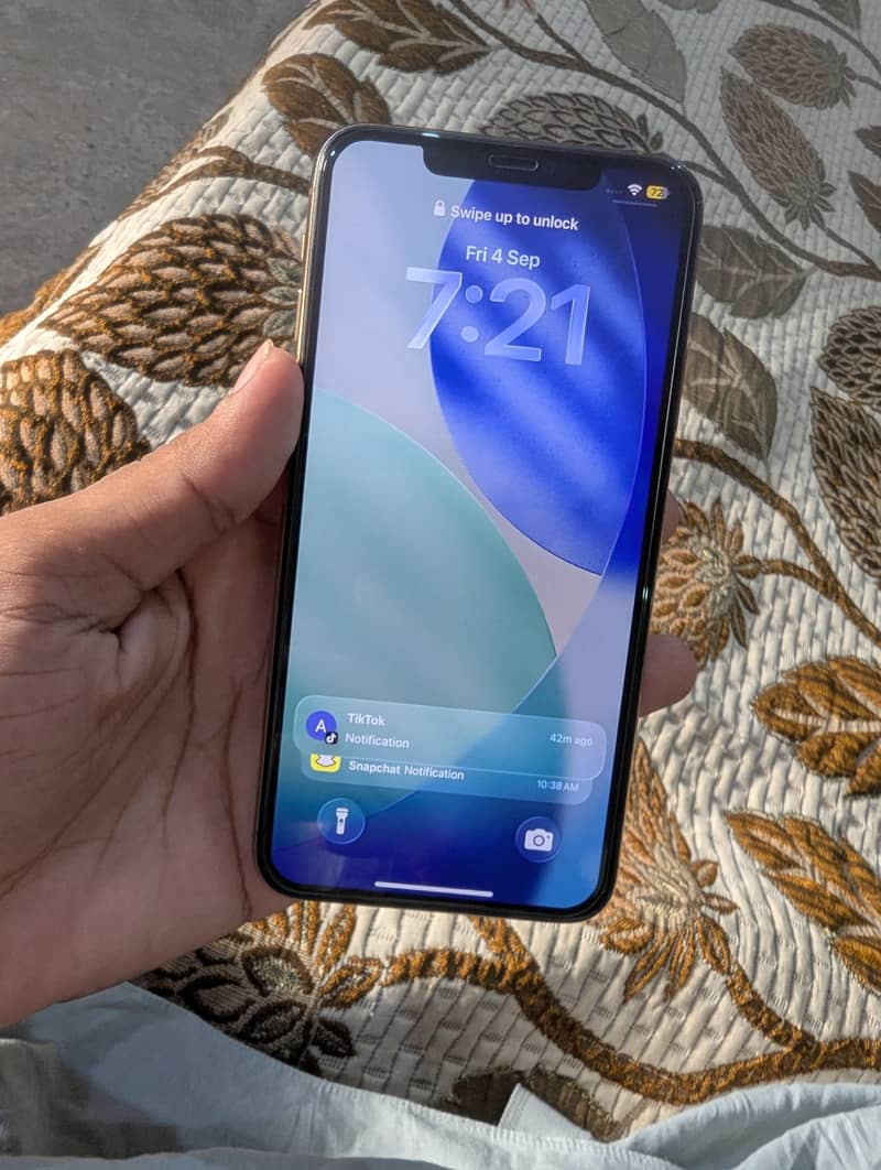 Apple iPhone 11 Pro Max 5