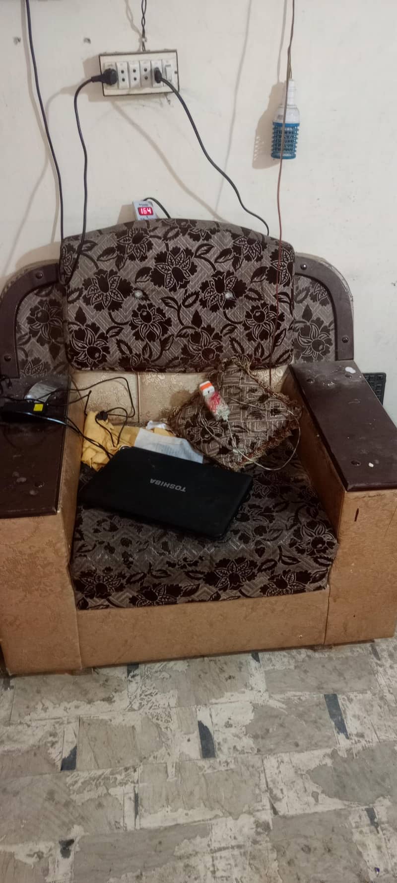 sofa set 0