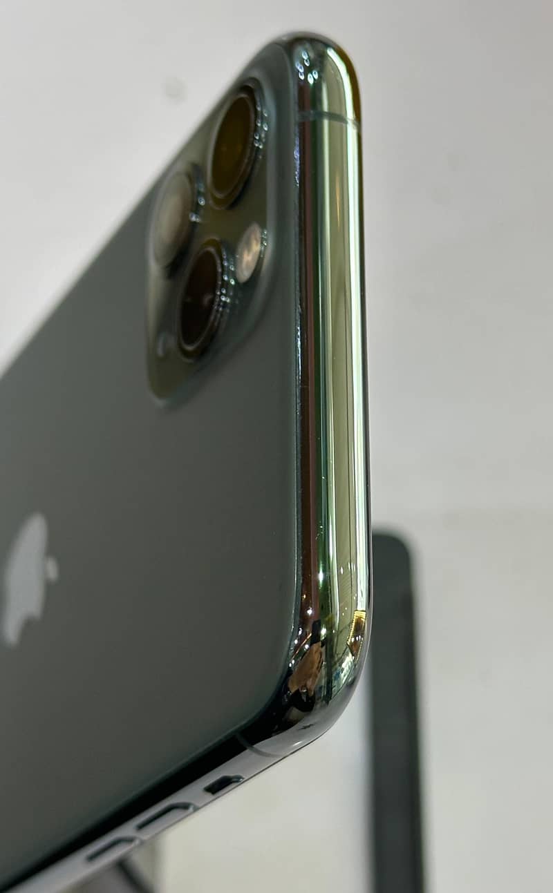 Apple iPhone 11 Pro 5