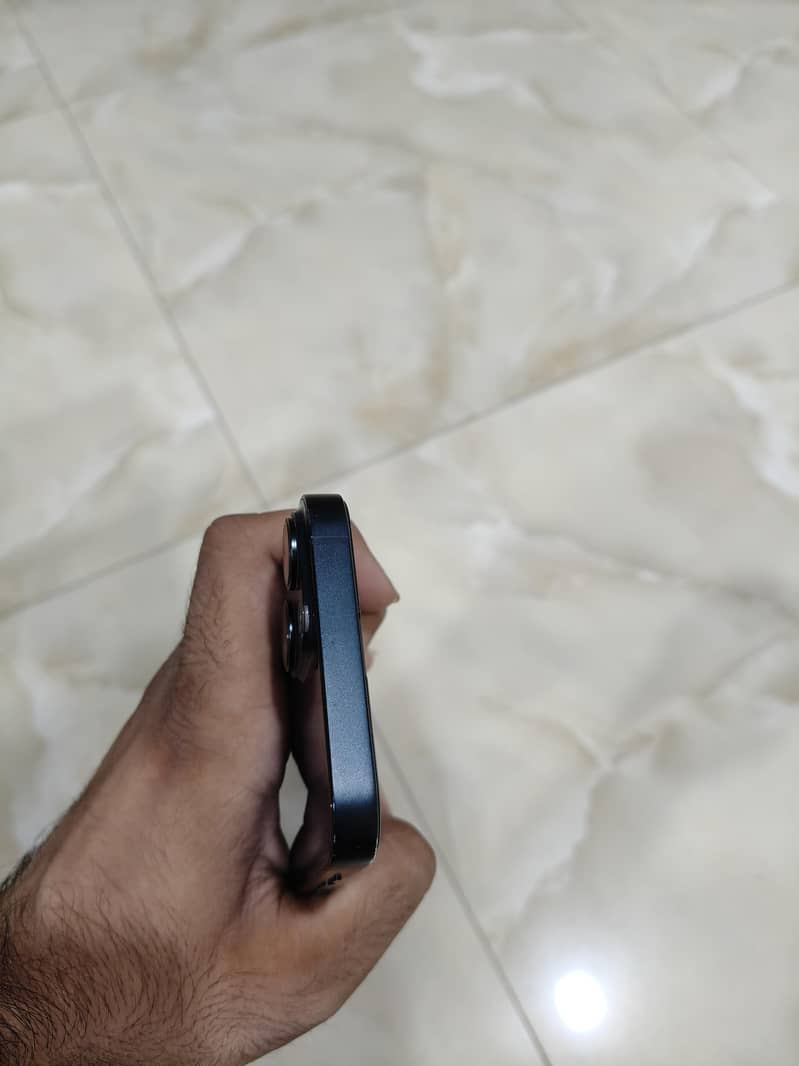 Apple iPhone 14 2
