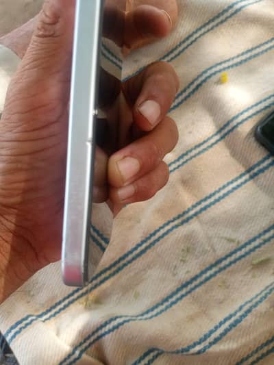 Infinix hot 60 pro 8+8/128 g200 processor 60 fps games ful box 10/9
