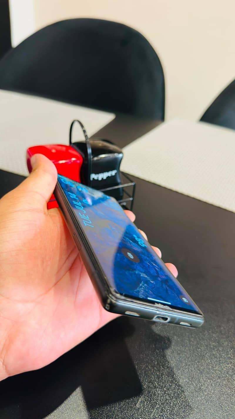 Google Pixel 6a 1