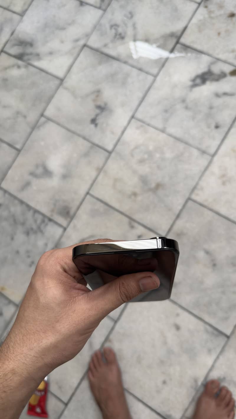Apple iPhone 14 Pro Max 4