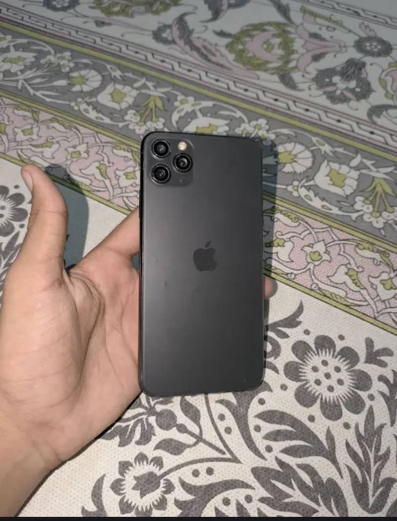 Apple iPhone 11 Pro Max 0
