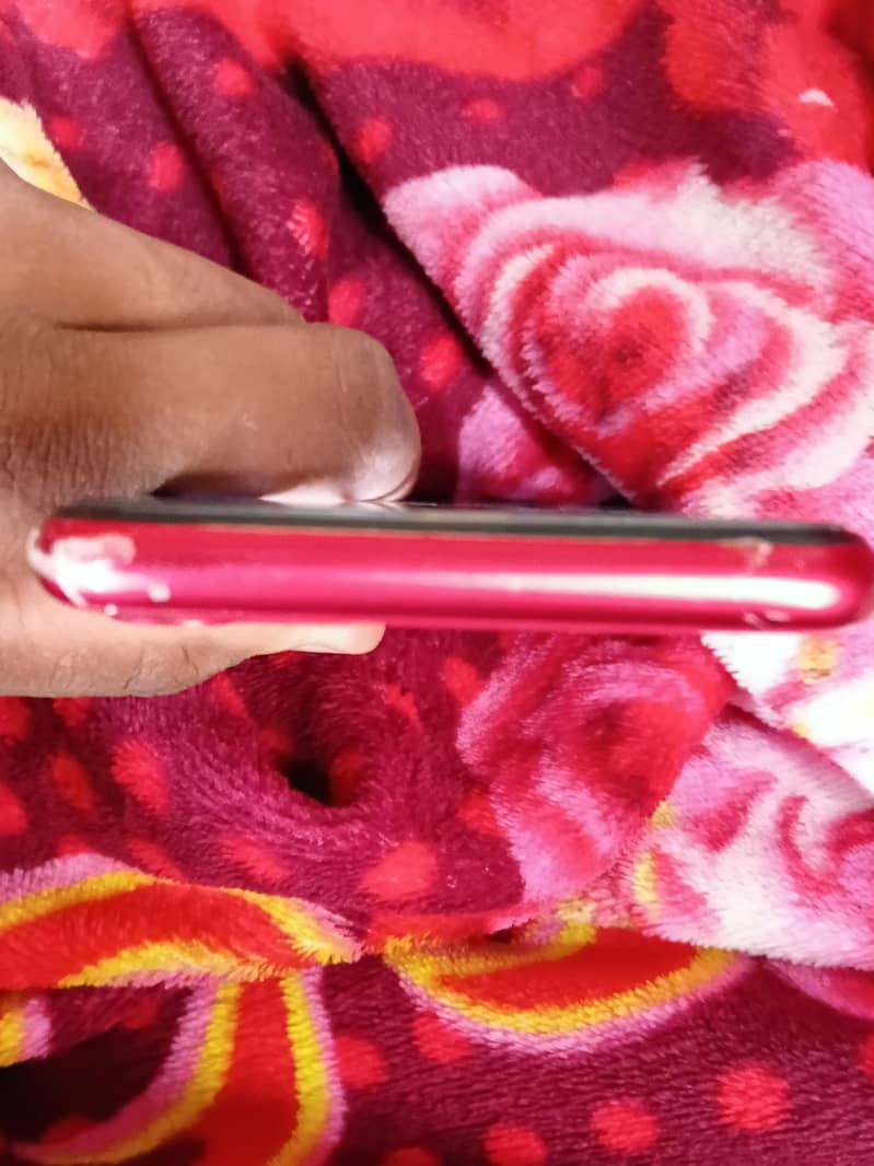 Apple iPhone 11 3