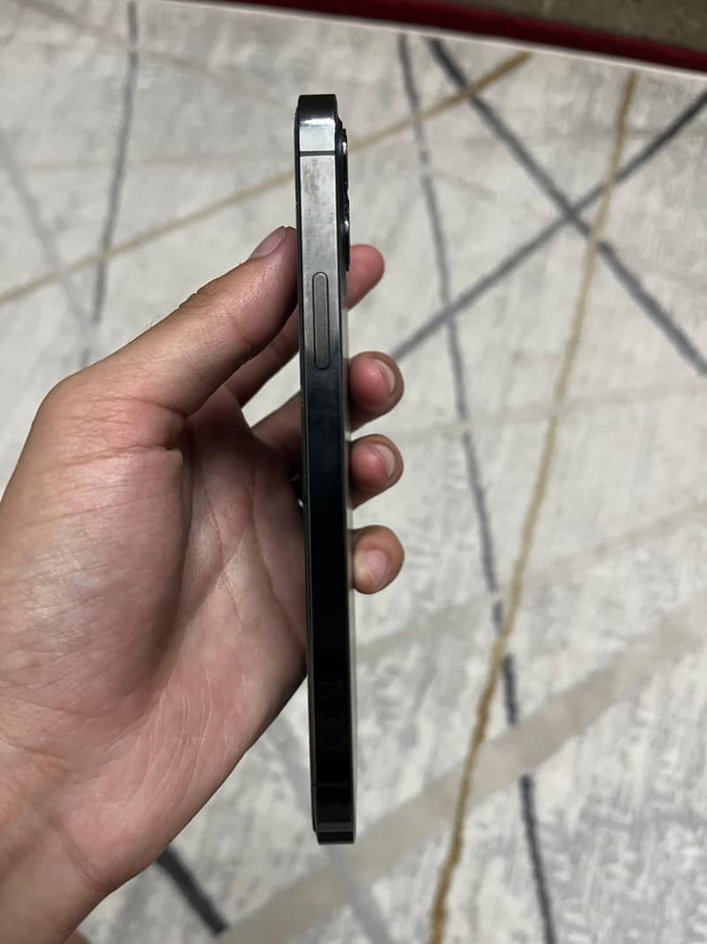 iphone 12 pro 1