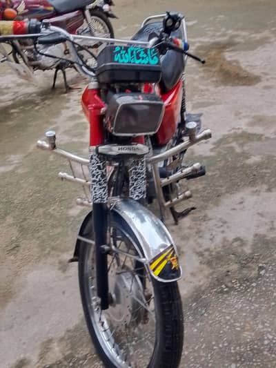 Honda 125 madam 2015 number mardan no fault new just and drive orig sa