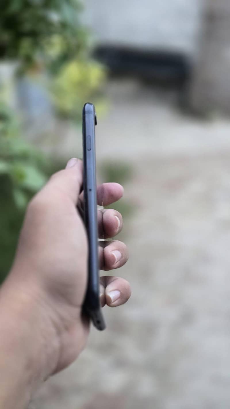 Apple iPhone SE 4