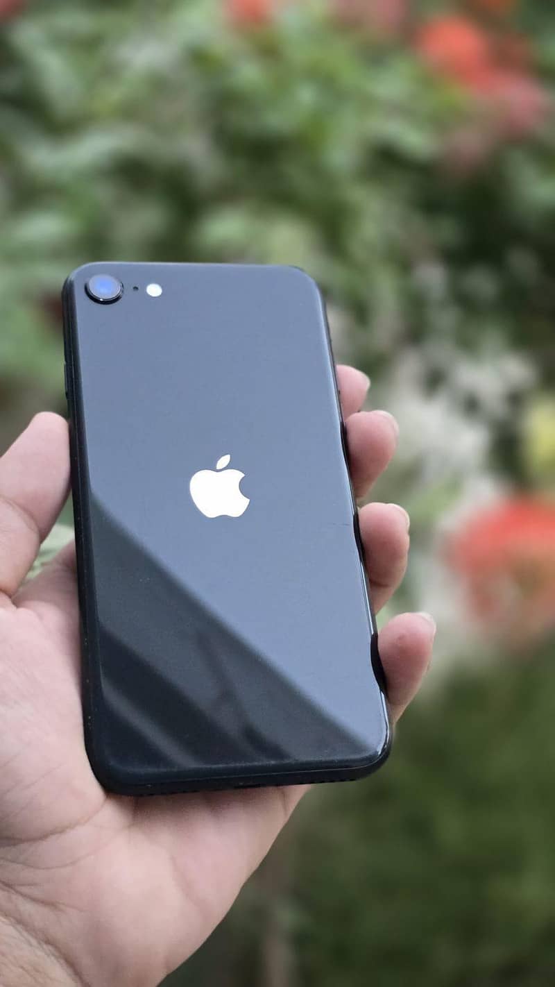 Apple iPhone SE 7