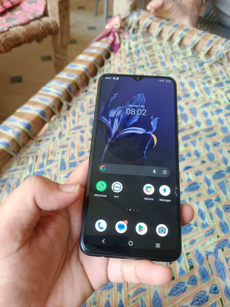 vivo v21e 1