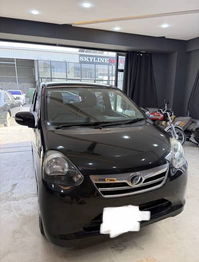 Daihatsu Mira 2012