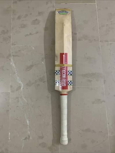 Gray-Nicolls Shockwave Cricket Bat – Good Condition