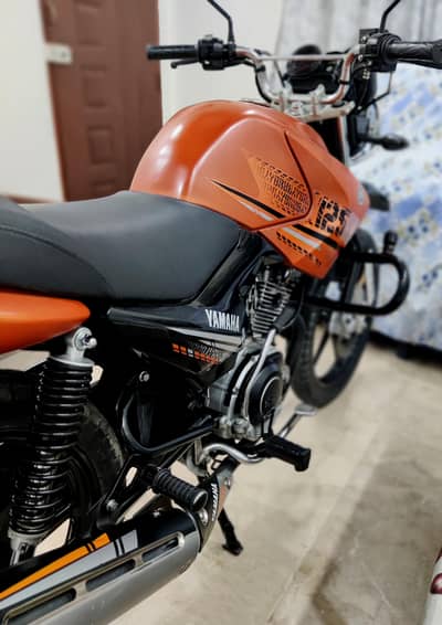 (Light used) YAMAHA YBR 125 G