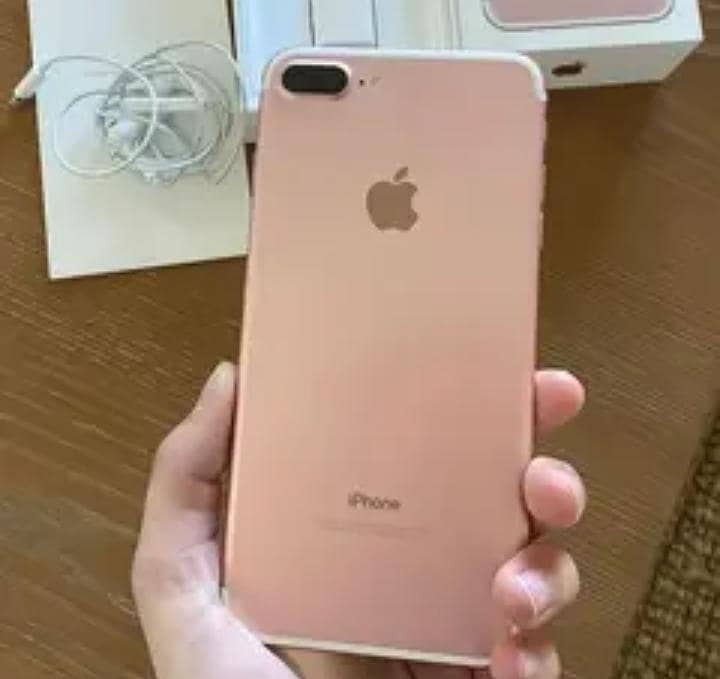 Apple iPhone 7 Plus 0