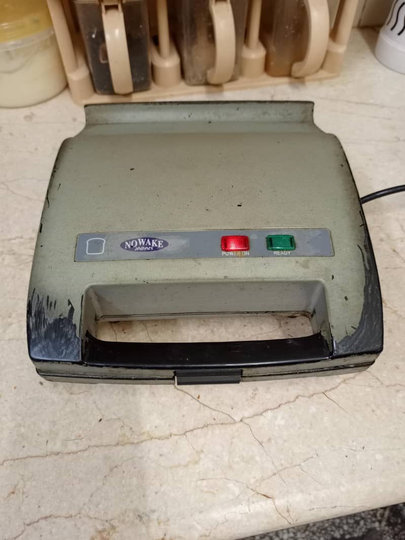 sandwich maker 0