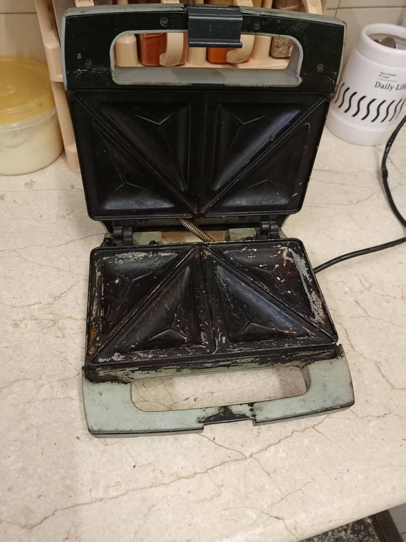 sandwich maker 1