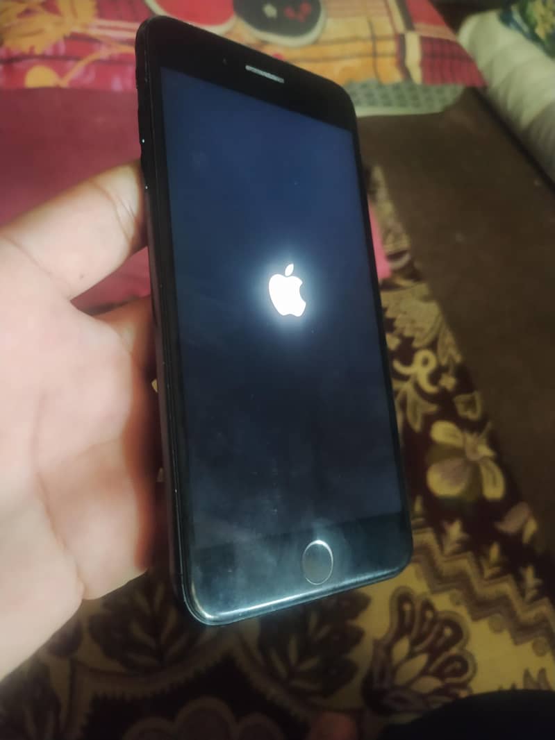 Apple iPhone 7 Plus 3
