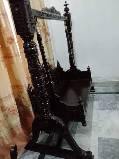 Premium Hand-Carved Chinioti Jhoola | Pure Tali Wood (Sheesham)