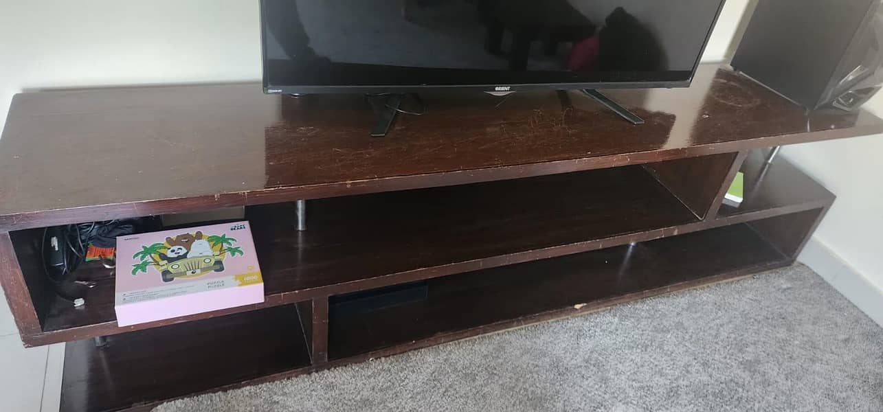 TV Console 1