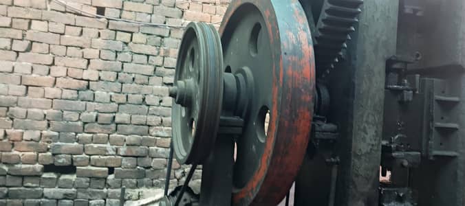 250 ton power press