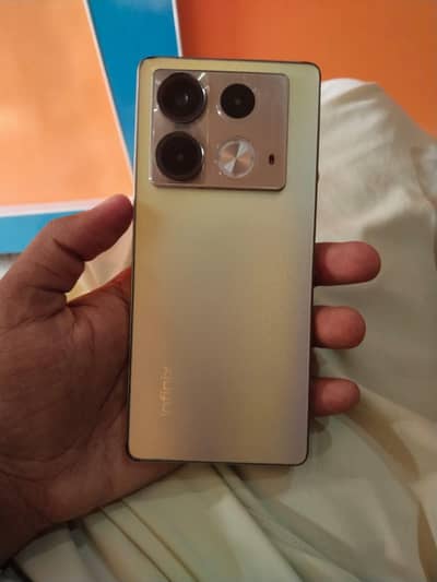 Infinix Note 40