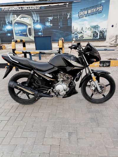 Yamaha YBR 2022/2023( contact 0305--7677402)