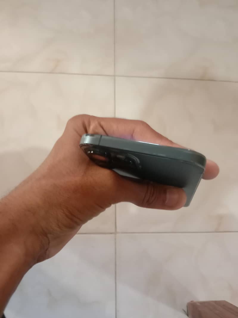 Apple iPhone 12 Pro Max 4