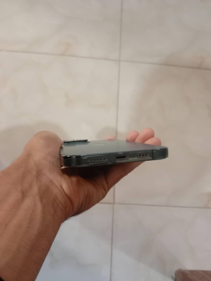 Apple iPhone 12 Pro Max 5