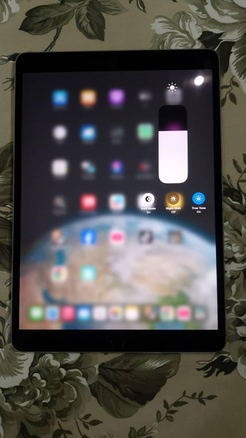 ipad pro 10.9 (2017) 4