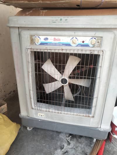 Room cooler achi condition ma hy. sb okay hy