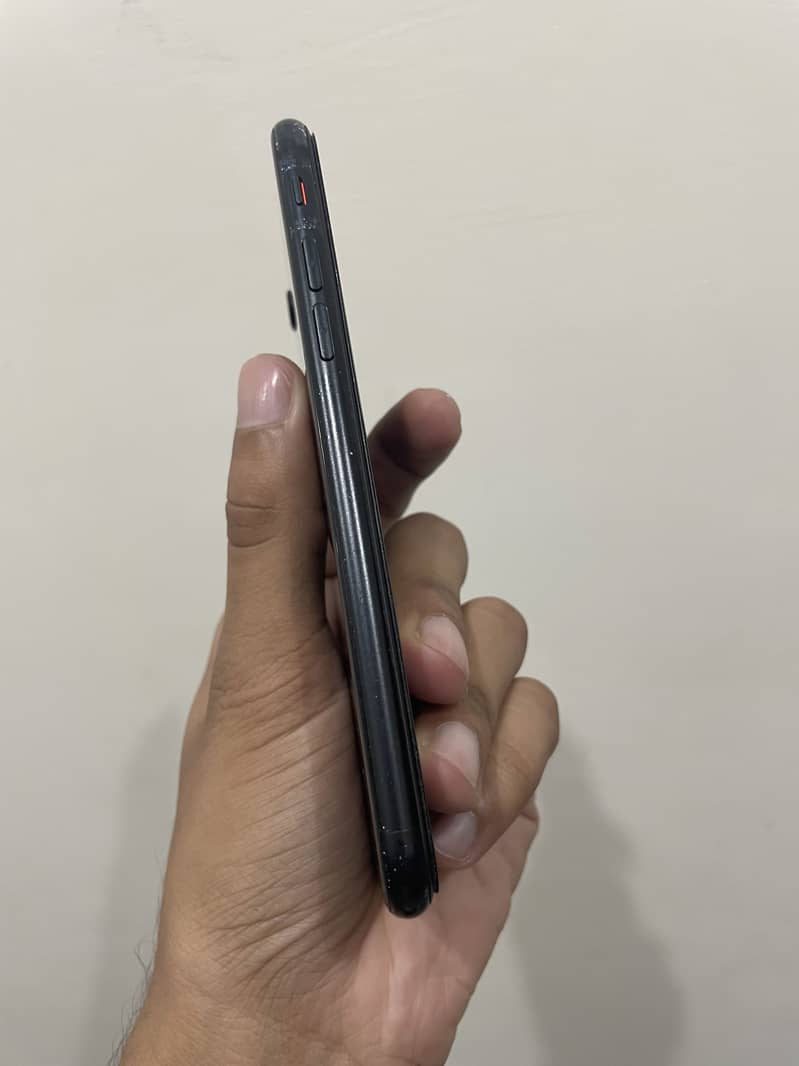 iPhone SE PTA 6