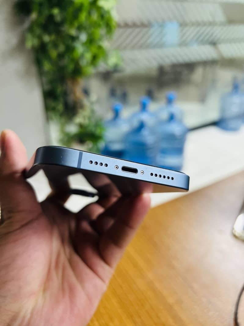 Apple iPhone 14 plus 3