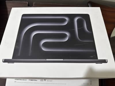 Macbook M4 only box , no laptop charger