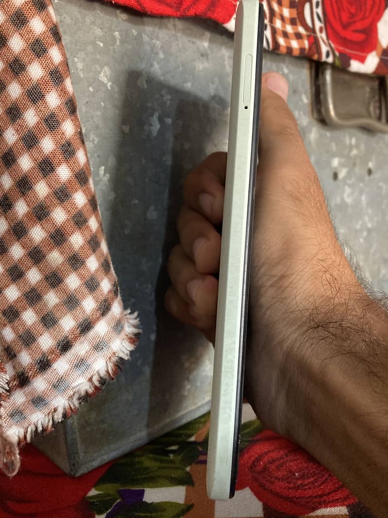 Xiaomi Redmi A2 Plus 3