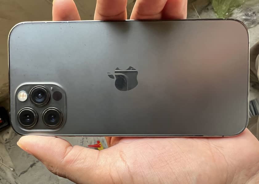 Apple iPhone 12 Pro 2