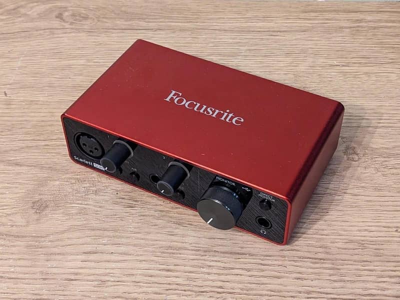 Audio interface in good condition. 0