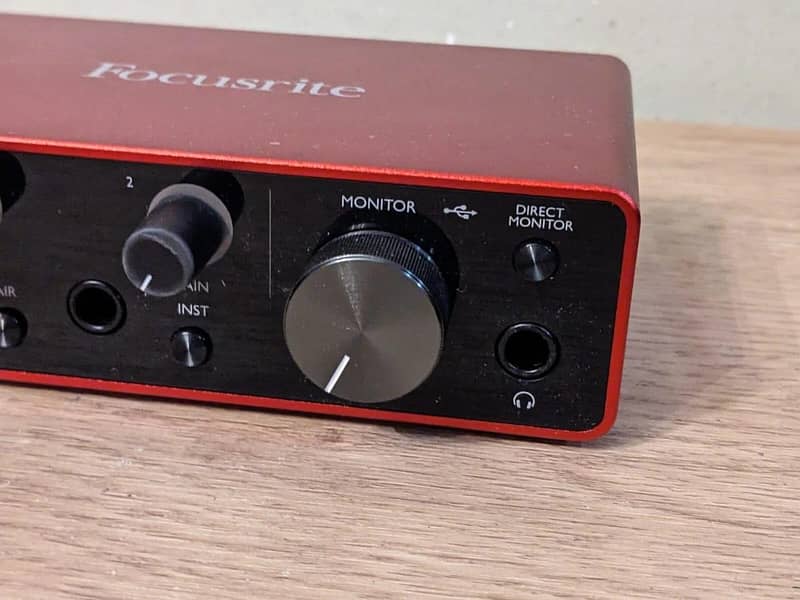 Audio interface in good condition. 2