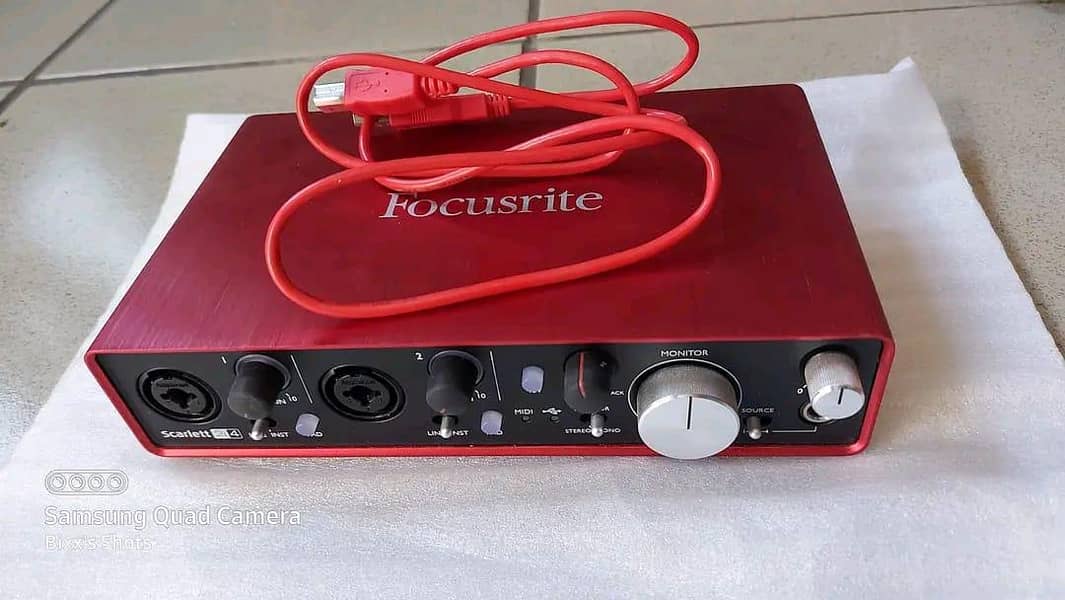 Audio interface in good condition. 13