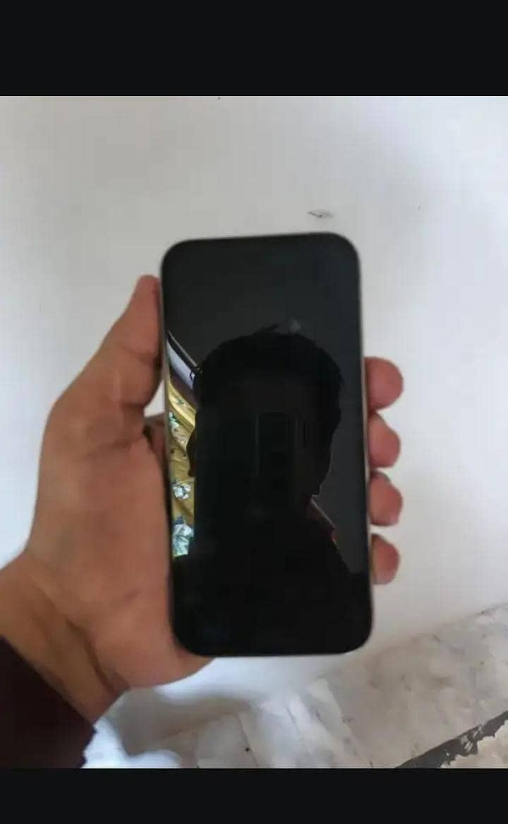 Apple iPhone 15 Pro Max 2