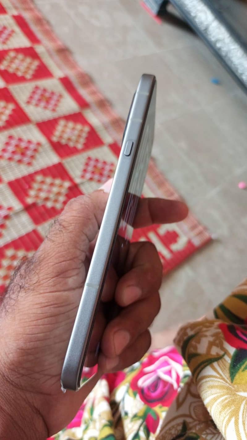 Infinix Note 60 4