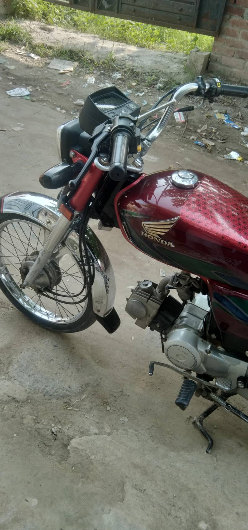 03249711237. (2018  modal 5