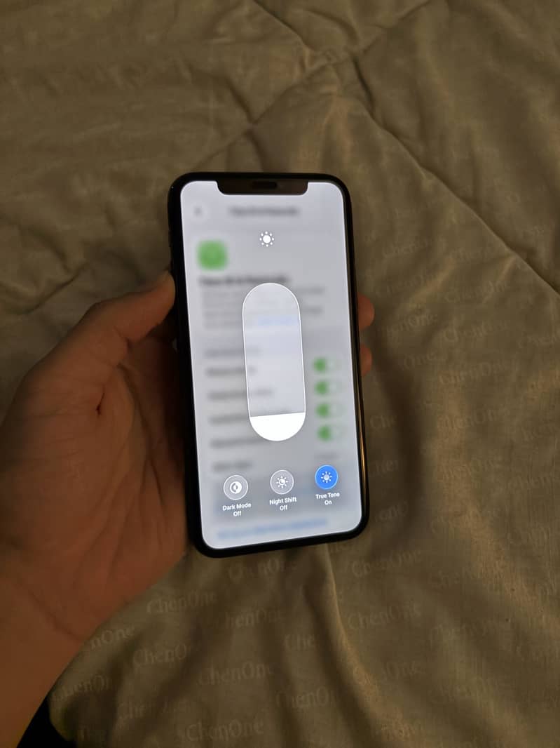 Apple iPhone 11 Pro 6