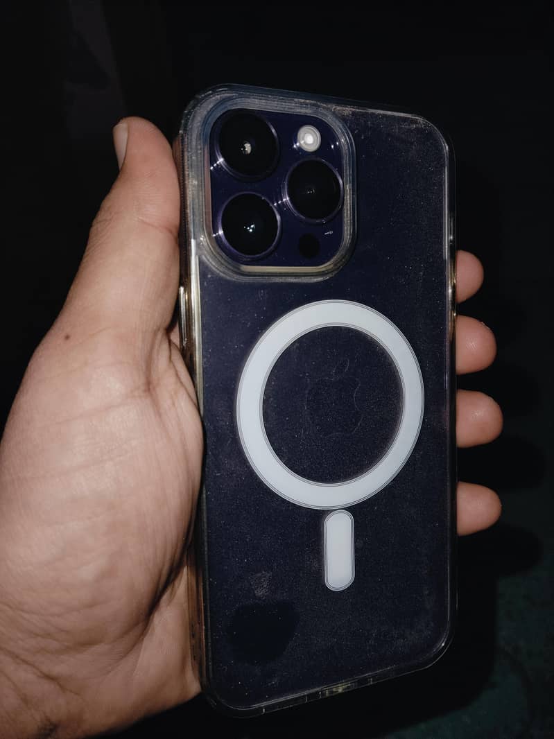 Apple iPhone 14 Pro Max 9