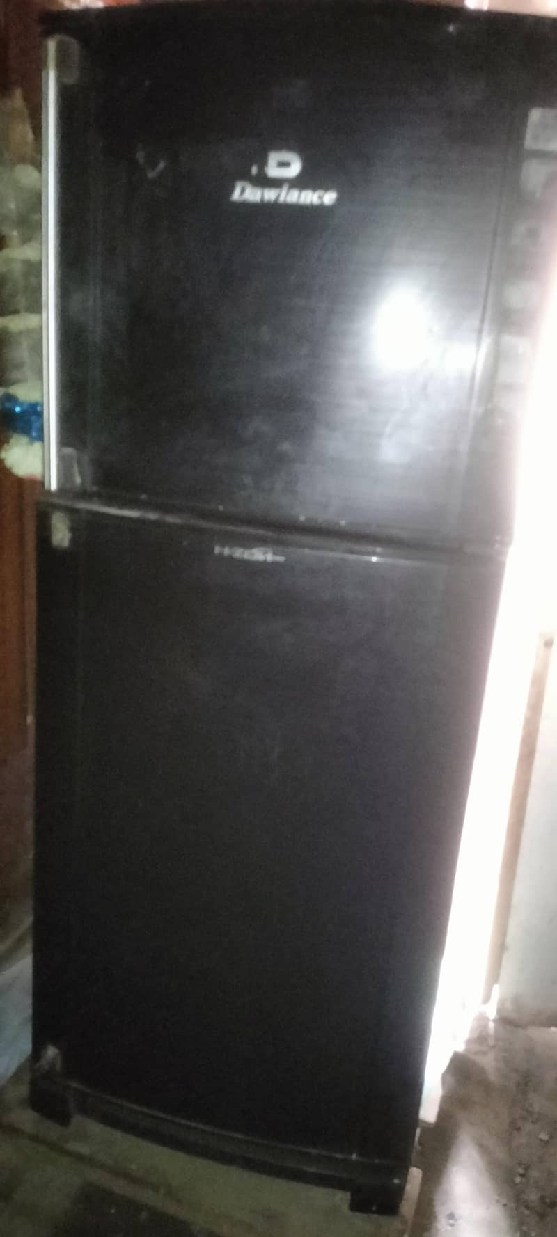 DAWLANCE FRIDGE 0