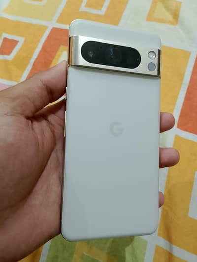 Google Pixel 8 Pro