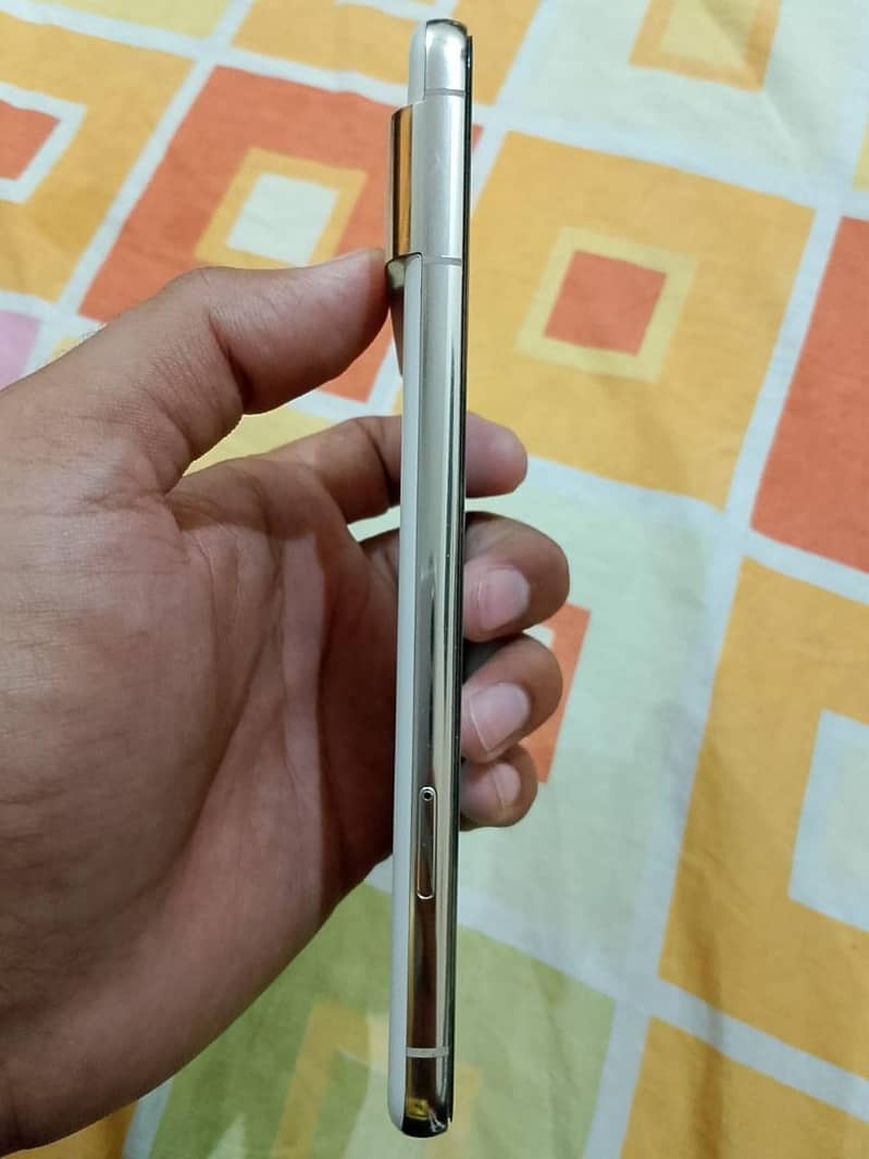Google Pixel 8 Pro 4